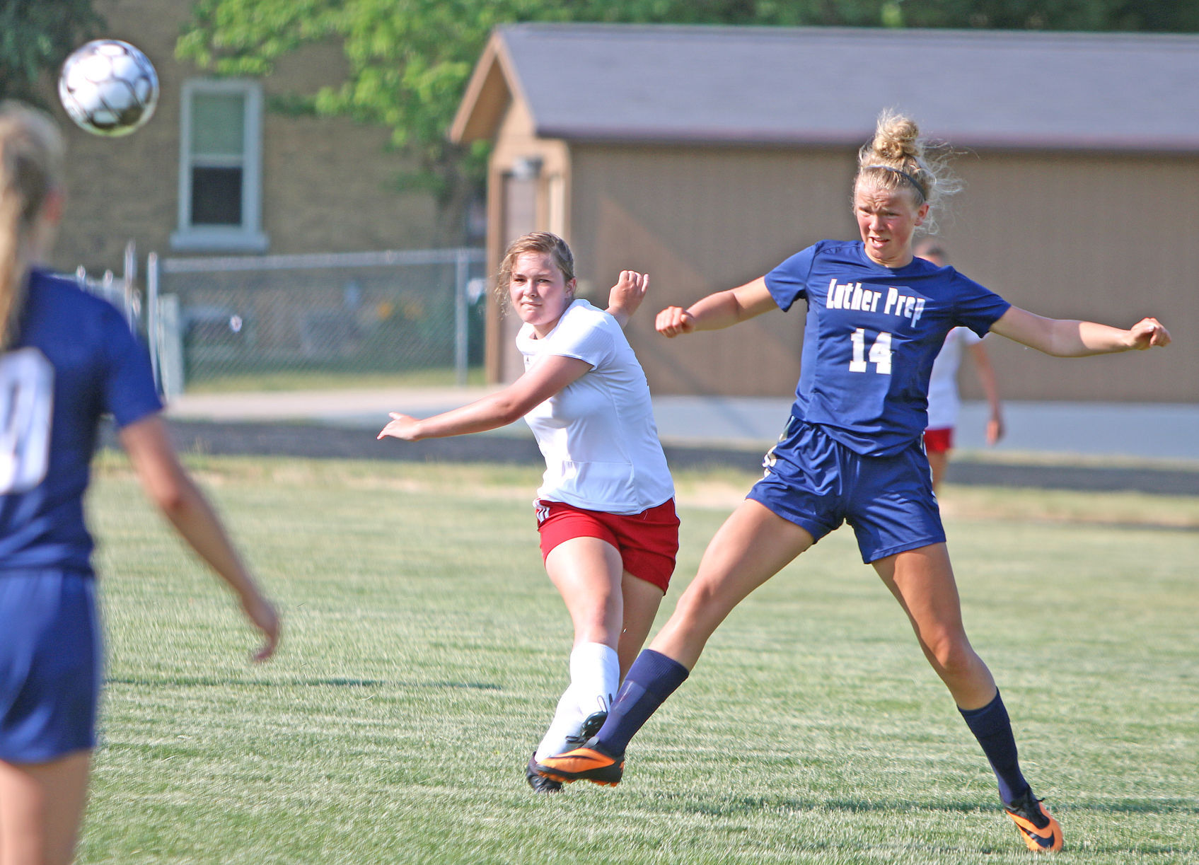 Cathy Roche, Grace Kieselhorst